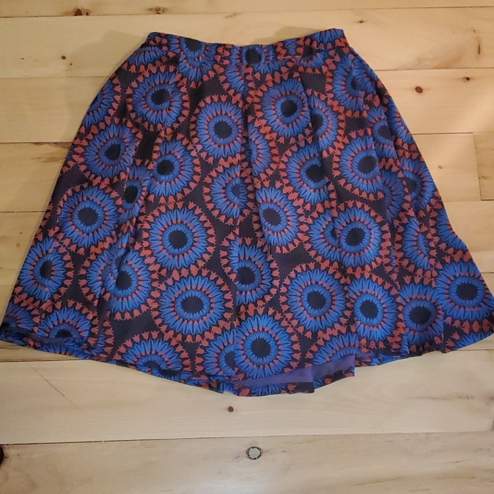 LuLaroe Madison floral skirt with Pockets! Size M